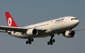Turkish aterriza en Barcelona en busca de pilotos.