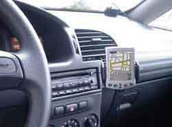 Desde hace un tiempo los fabricantes de automóviles están integrando el sistema GPS en sus vehículos. 